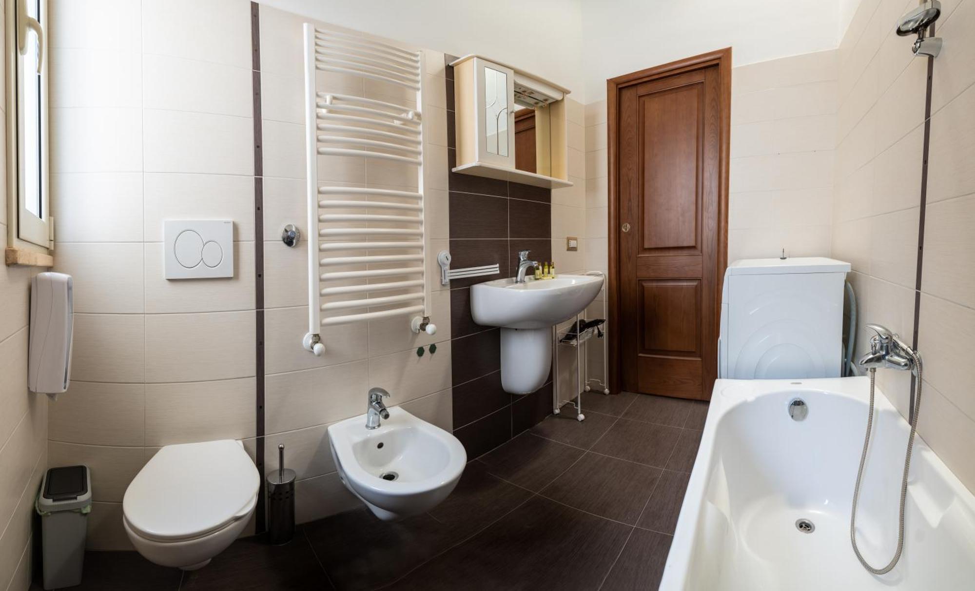 Conte Cavour Hotel Месина Екстериор снимка