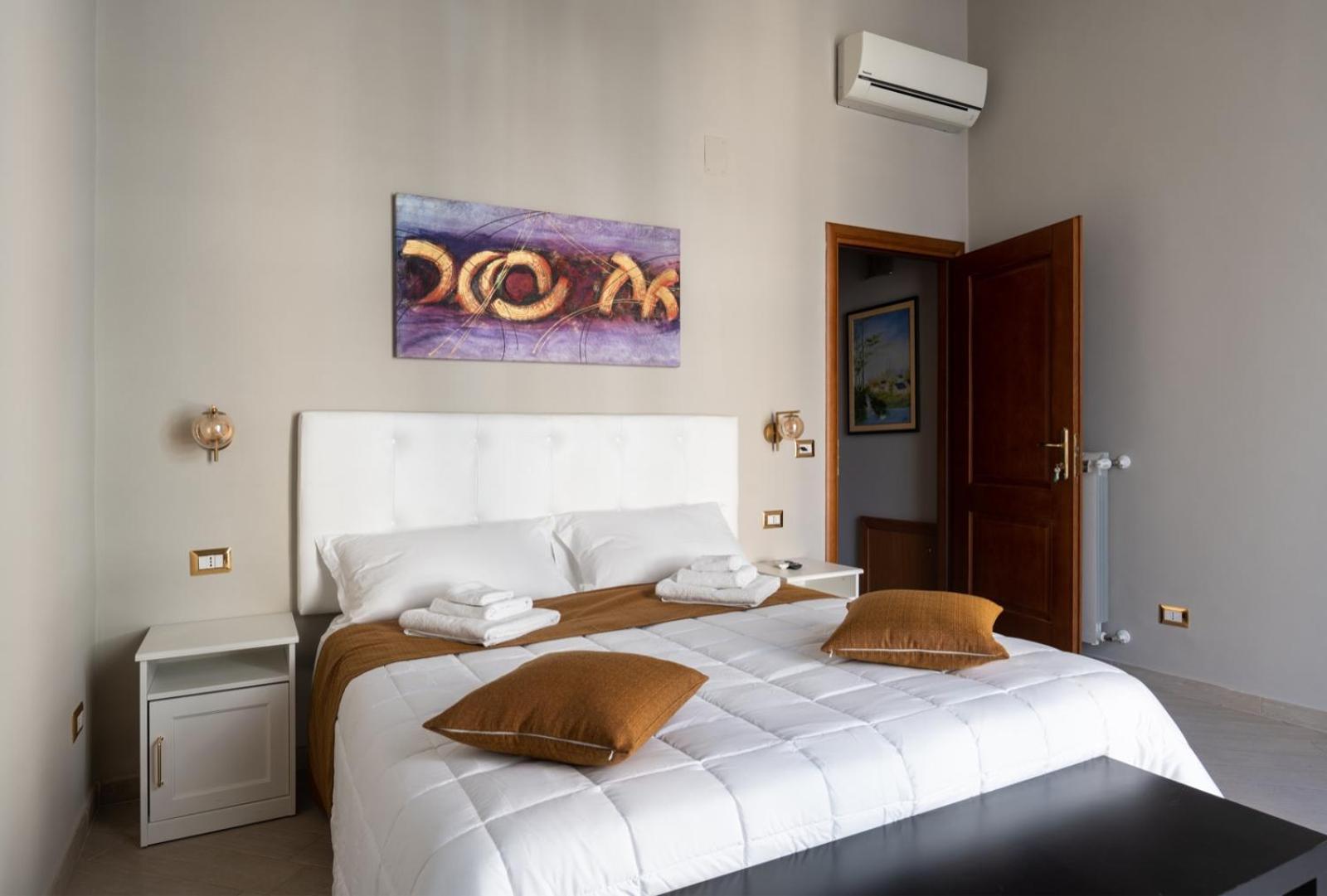 Conte Cavour Hotel Месина Екстериор снимка