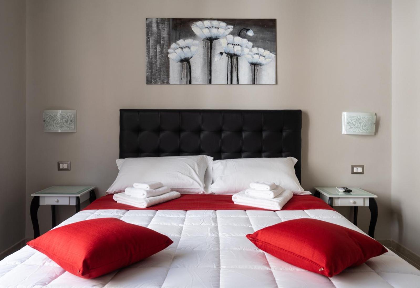 Conte Cavour Hotel Месина Екстериор снимка