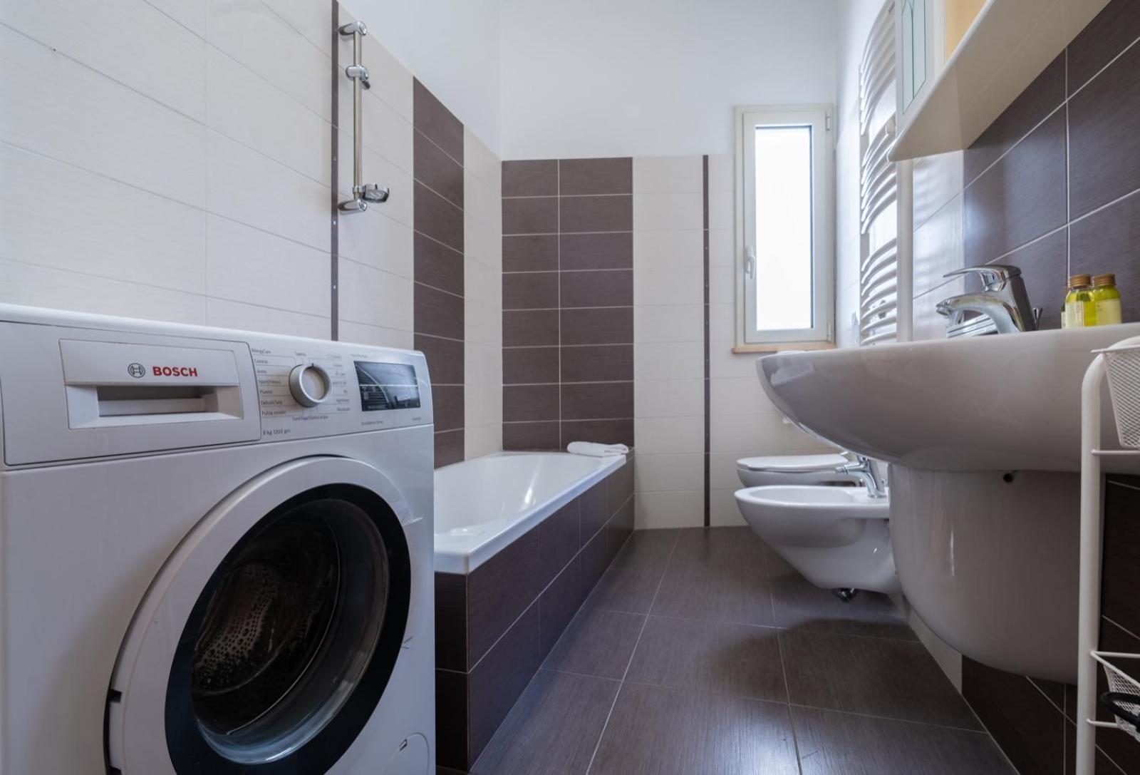 Conte Cavour Hotel Месина Екстериор снимка