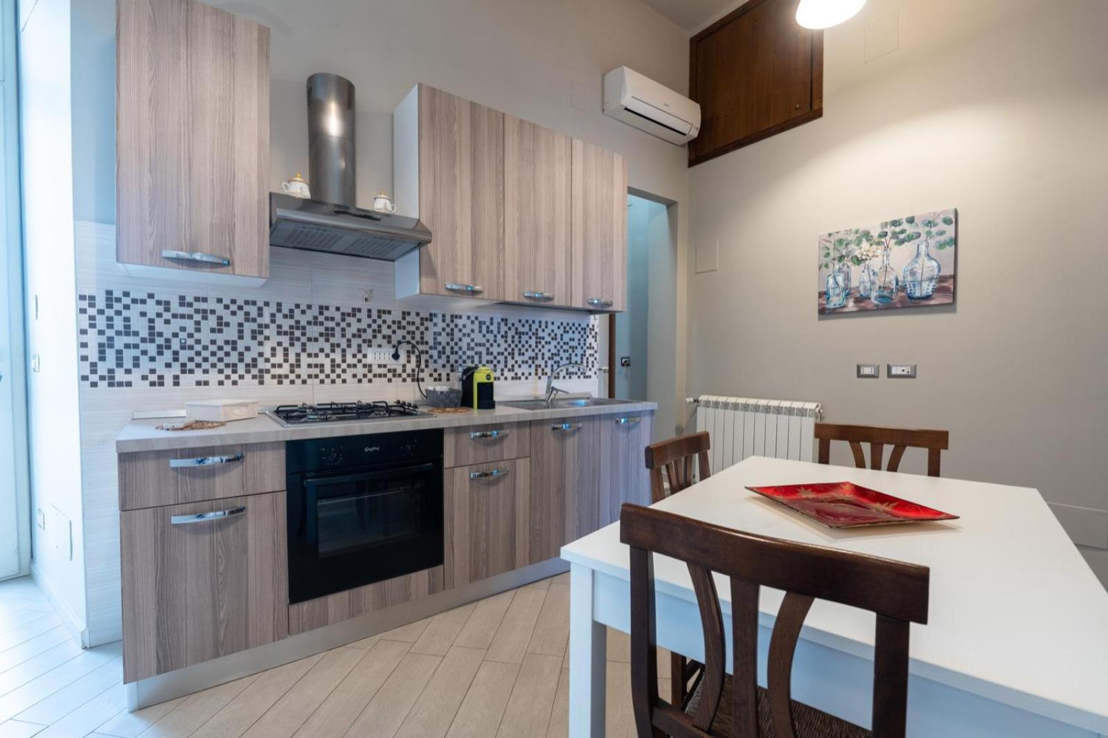 Conte Cavour Hotel Месина Екстериор снимка