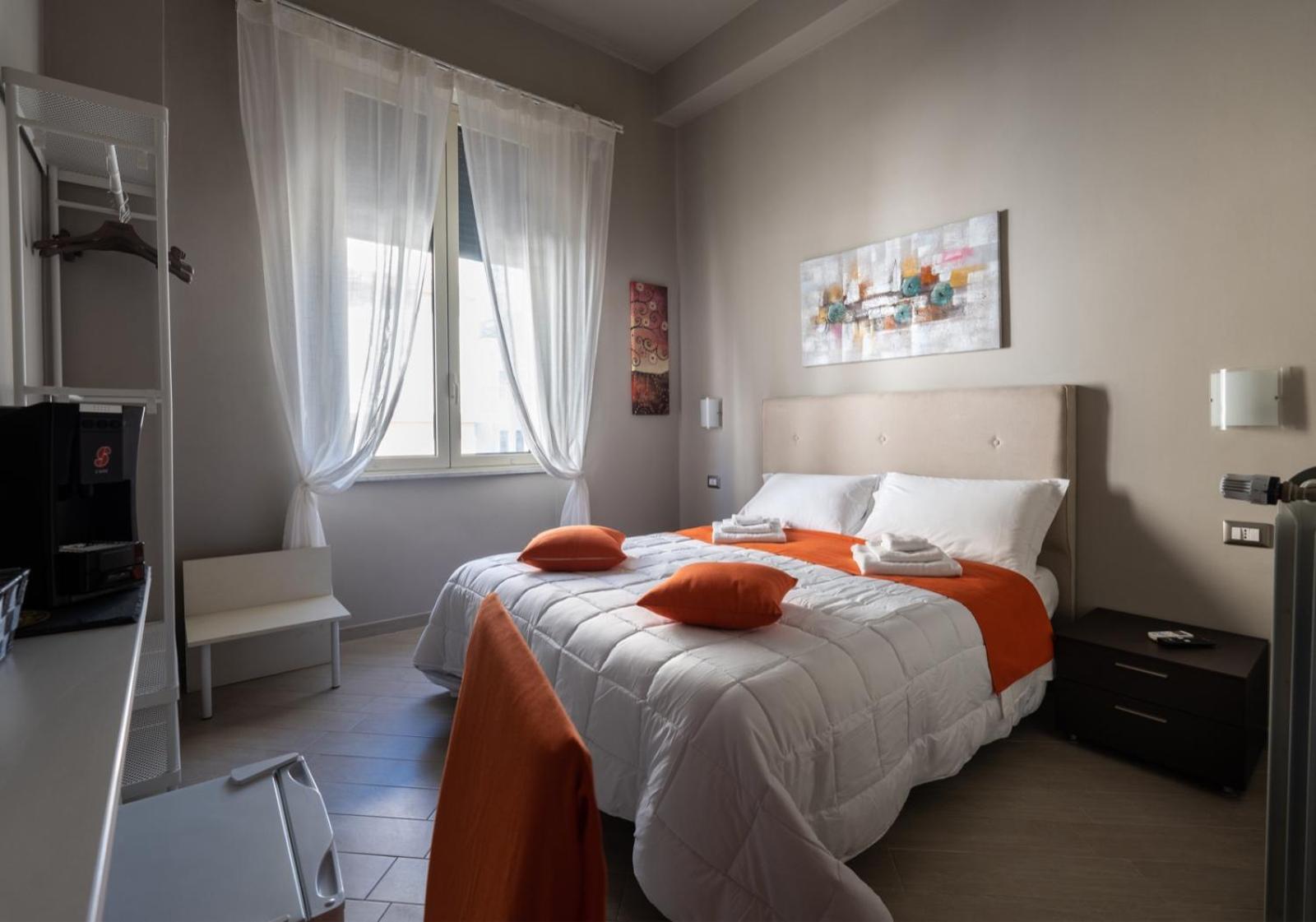 Conte Cavour Hotel Месина Екстериор снимка